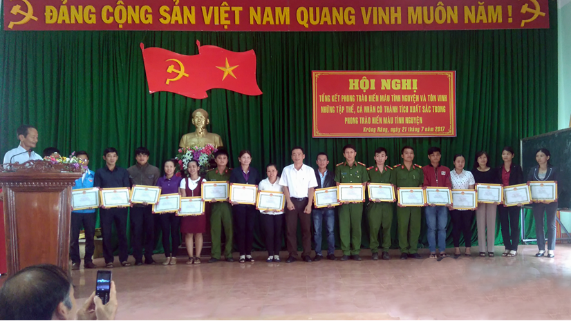 Huyện Krông Năng: Tổng kết phong trào hiến máu tình nguyện.